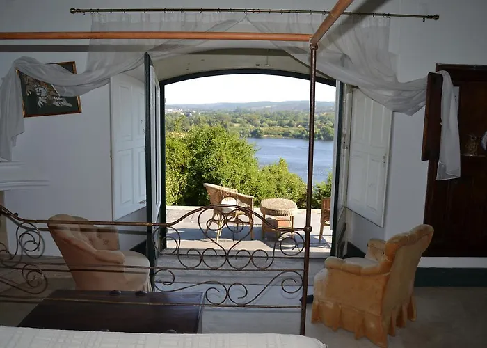 Quinta Do Outeiro * אברנטש