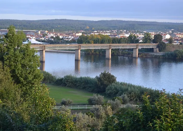 Quinta Do Outeiro בית הארחה *